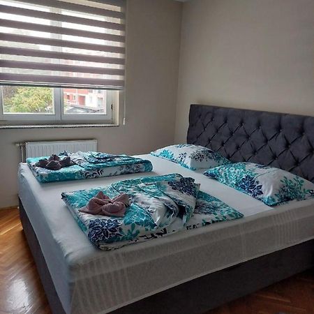 Lnb Lux Apartment โดโบย ภายนอก รูปภาพ